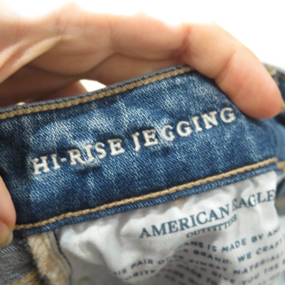 American Eagle Distressed High Rise Jegging Size 4 - Picture 13 of 14